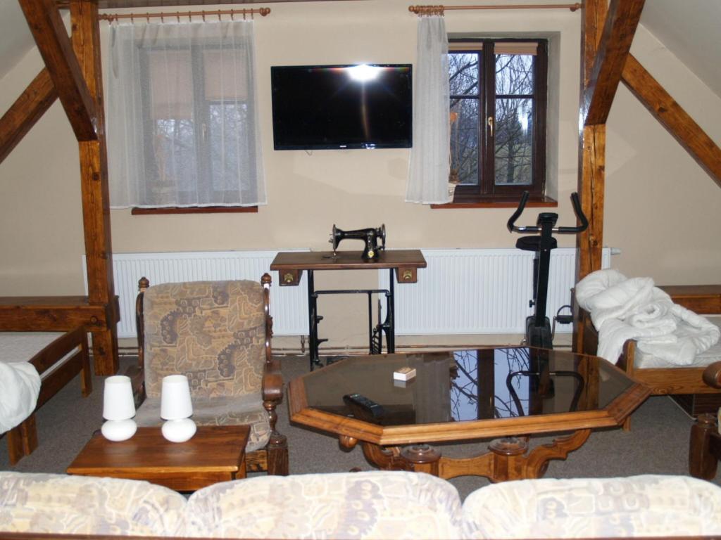 Penzion Gutska Krcma Тршинец Экстерьер фото